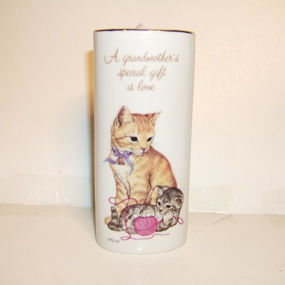 Vintage Design Collection Genuine Porcelain Vase Grandmother Gift Signed LLPowel - Picture 2 of 6